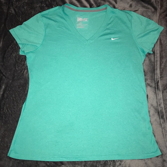 Nike Tops - Nike Dri-Fit Tee!
